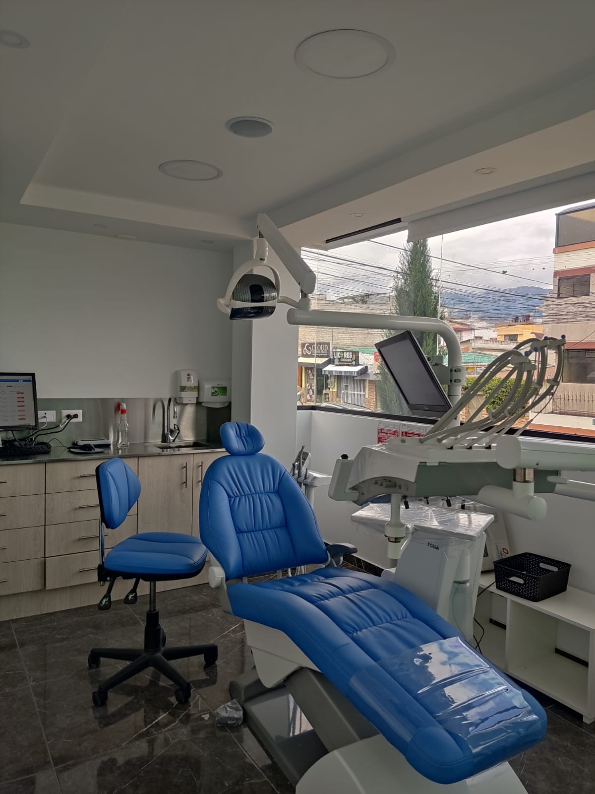 Instalaciones de VC DOLPHIN BLUE DENTAL CENTER